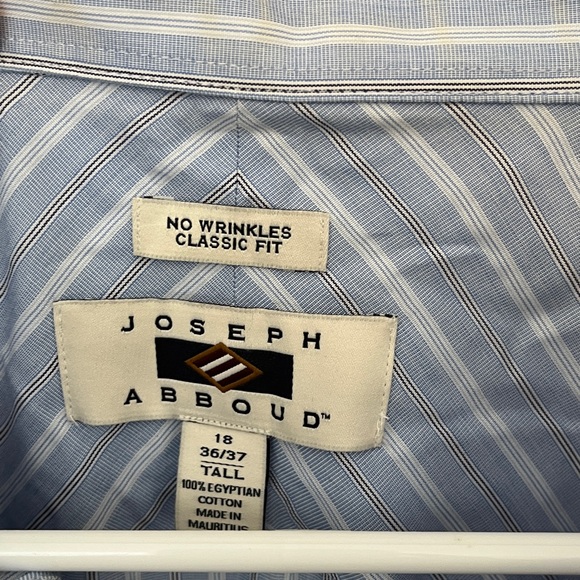 Men’s Button Down - Picture 3 of 3